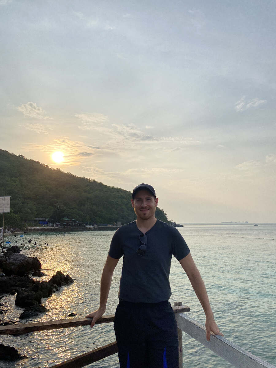 Sang Wan Beach Koh Larn Coral Island during sunset